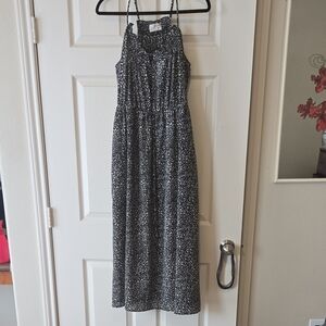 Universal Thread Black and White Printed Midi Dress